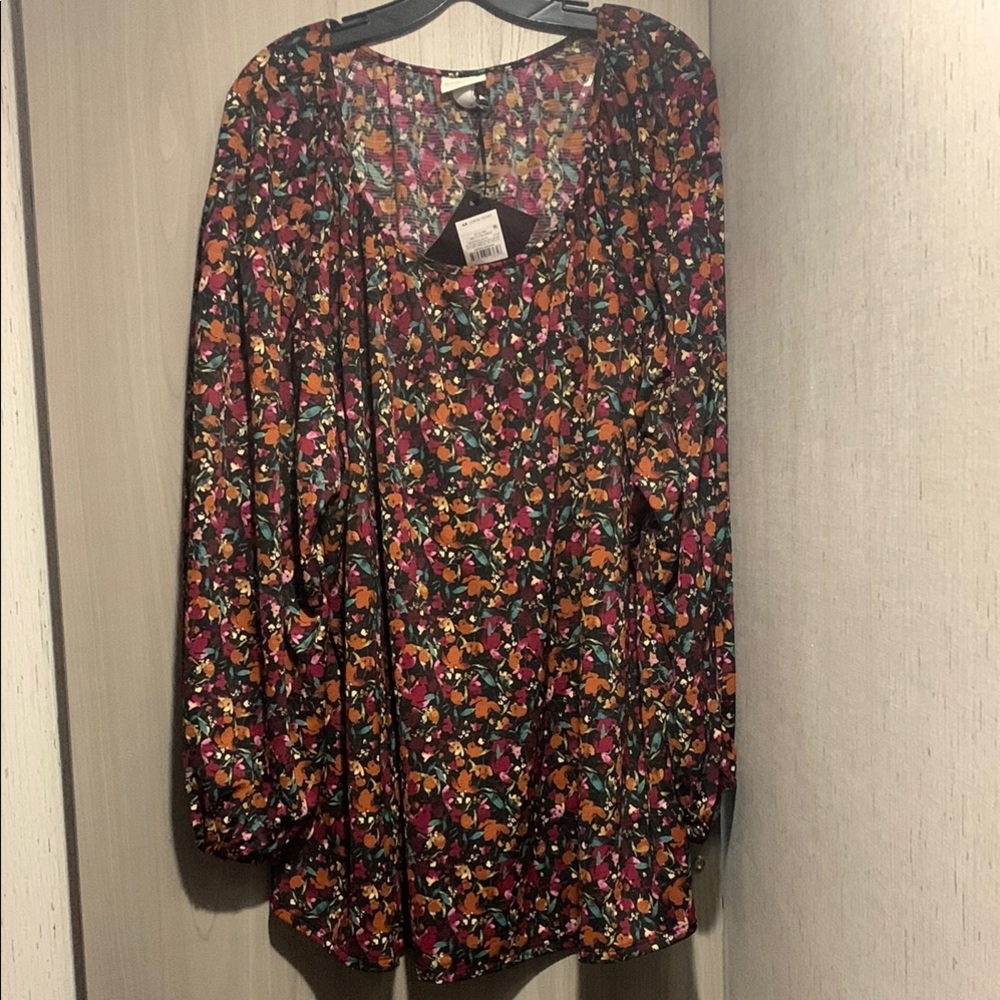 NWT Ava & Viv Women's Floral Top - Multicolor